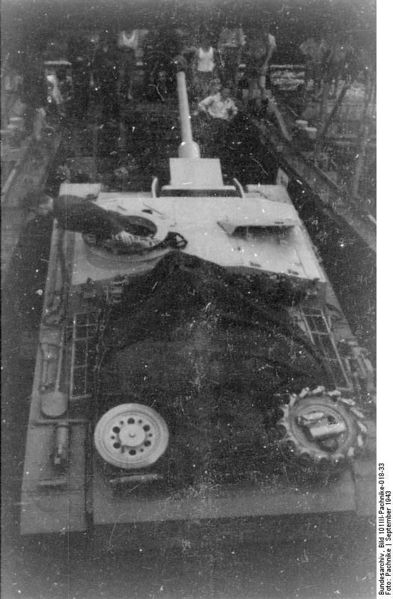 Soubor:Bundesarchiv Bild 101III-Pachnike-018-33, Italien, Sturmgeschütz der Waffen-SS.jpg