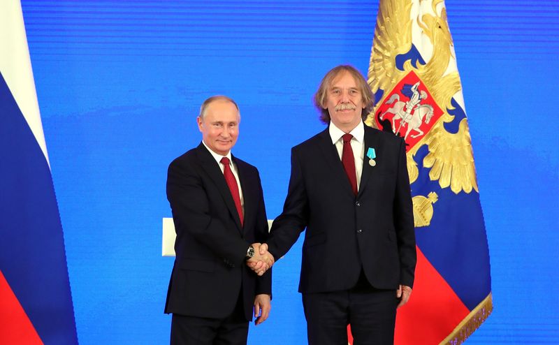 Soubor:Vladimir Putin at award ceremonies (2018-11-04) 13.jpg