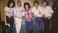 Los miembros de Queen junto a Diego Maradona en Argentina, 1981 - 01.jpg