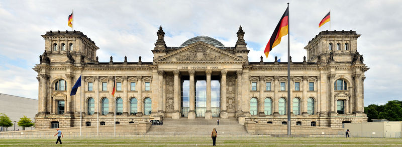 Soubor:Berlin - Reichstagsgebäude2.jpg