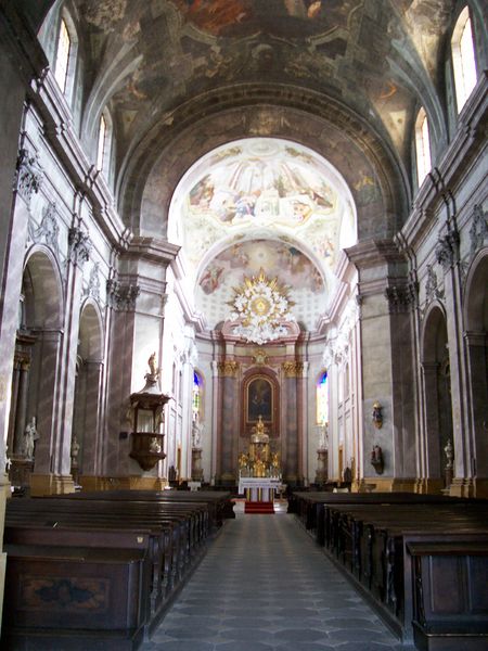 Soubor:CZ Sternberg - Church of the Annuciation of Virgin Mary - inside.jpg