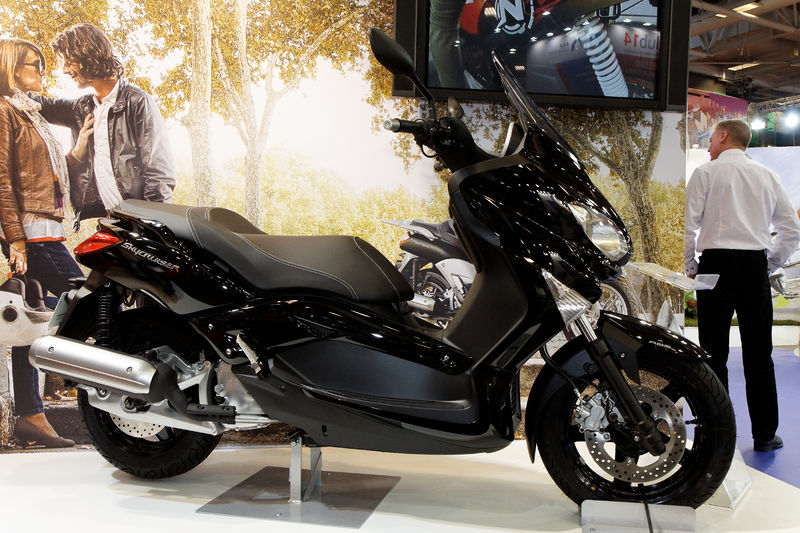Soubor:Paris - Salon de la moto 2011 - MBK - Skycruiser 125 ABS - 001.jpg