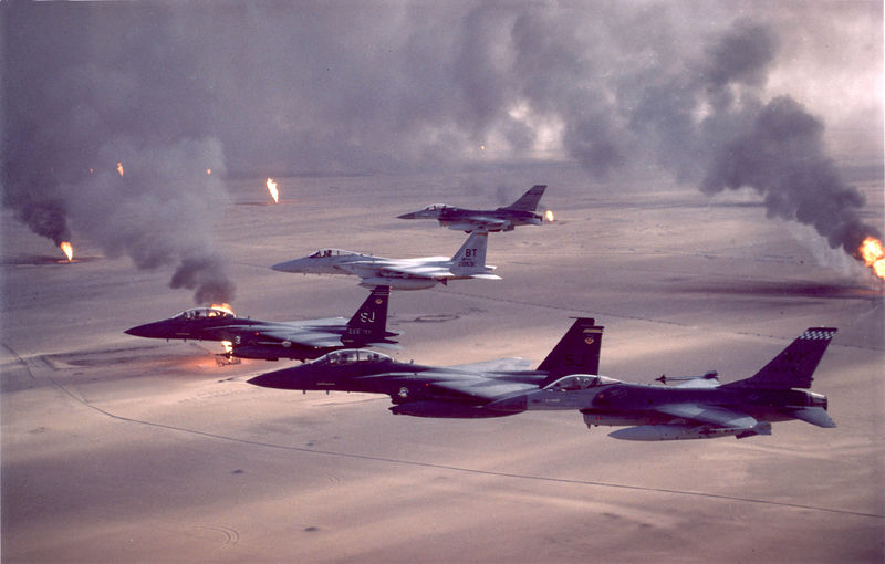 Soubor:USAF F-16A F-15C F-15E Desert Storm pic.jpg