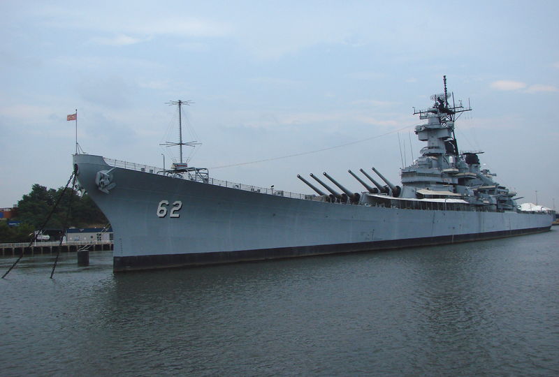 Soubor:USS New Jersey BB-62 Museum Camden.JPG