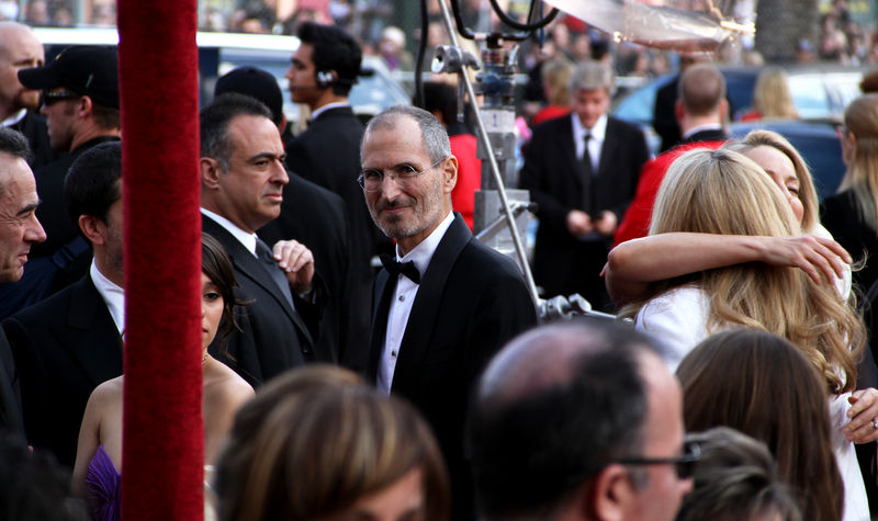Soubor:Steve Jobs at the 2010 Oscars.jpg