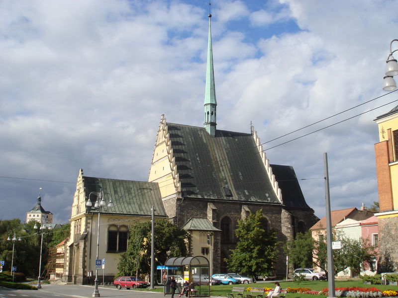 Soubor:Kostel sv. Bartoloměje, Pardubice.jpg