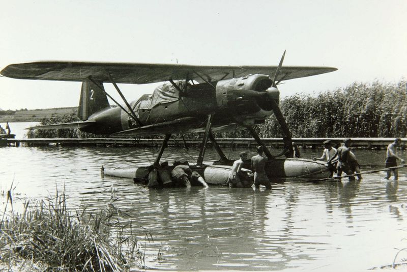 Soubor:Heinkel he 114 san diego air and space museum 2.jpg