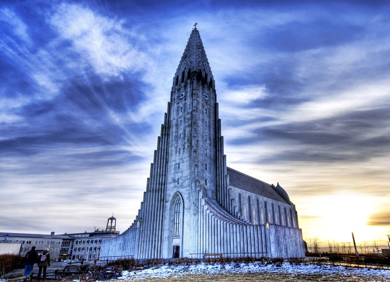 Soubor:Godly Sunrise in Reykjavik-TRFlickr.jpg