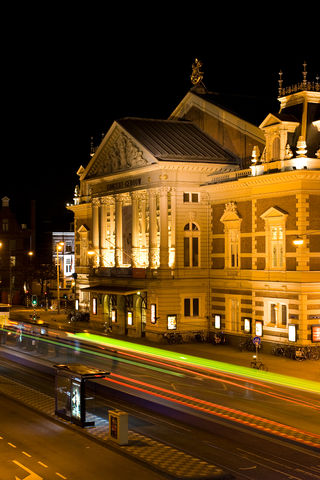 ConcertgebouwMuseumpleinAmsterdam.jpg