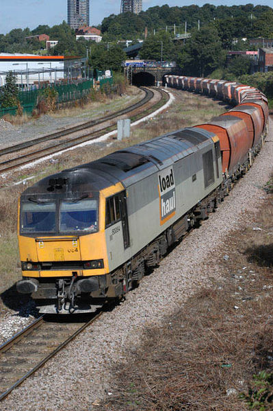 Soubor:EWS Freight Train - geograph.org.uk - 360436.jpg