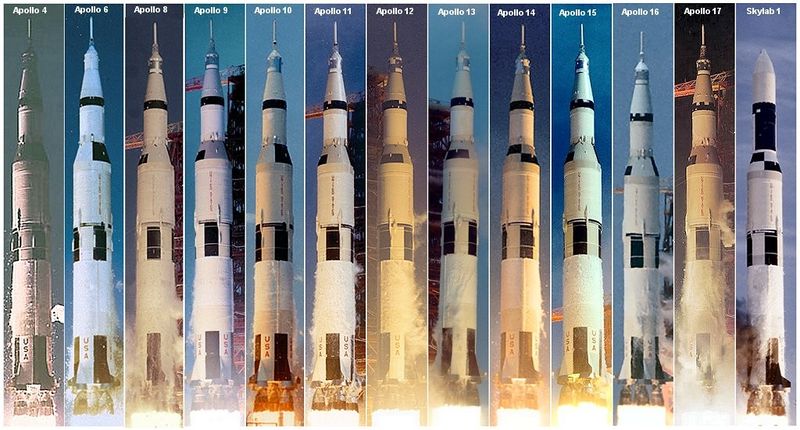 Soubor:Saturn V launches.jpg