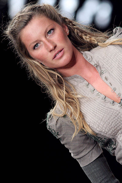 Soubor:Gisele Bündchen-Fashion Rio Inverno-Flickr-2006.jpg