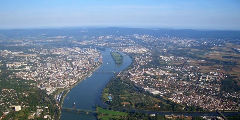 Soubor:Mainz aerial photograph.jpg