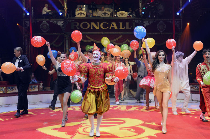 Soubor:Circus Roncalli-FINAL01-2016-Flickr.jpg
