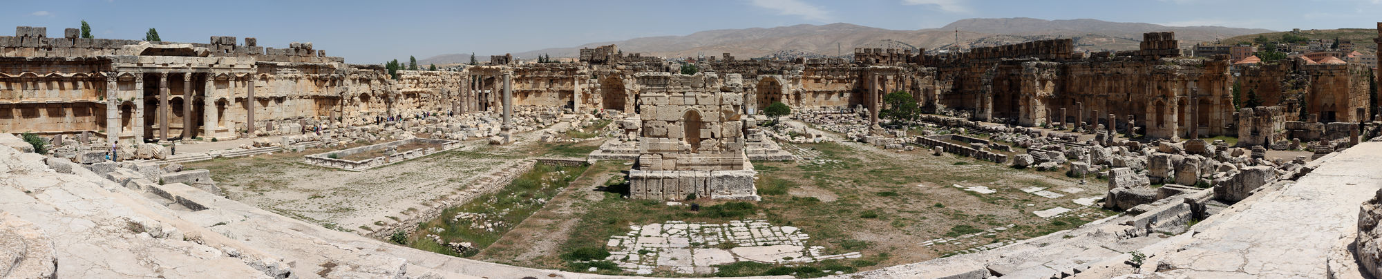 Panoramatický pohled na Baalbeck