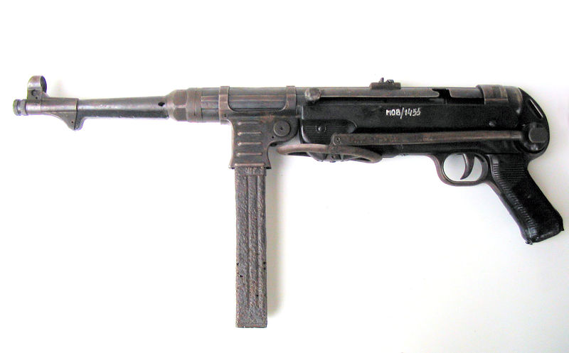 Soubor:Pistolet maszynowy MP-40, Muzeum Orła Białego.jpg
