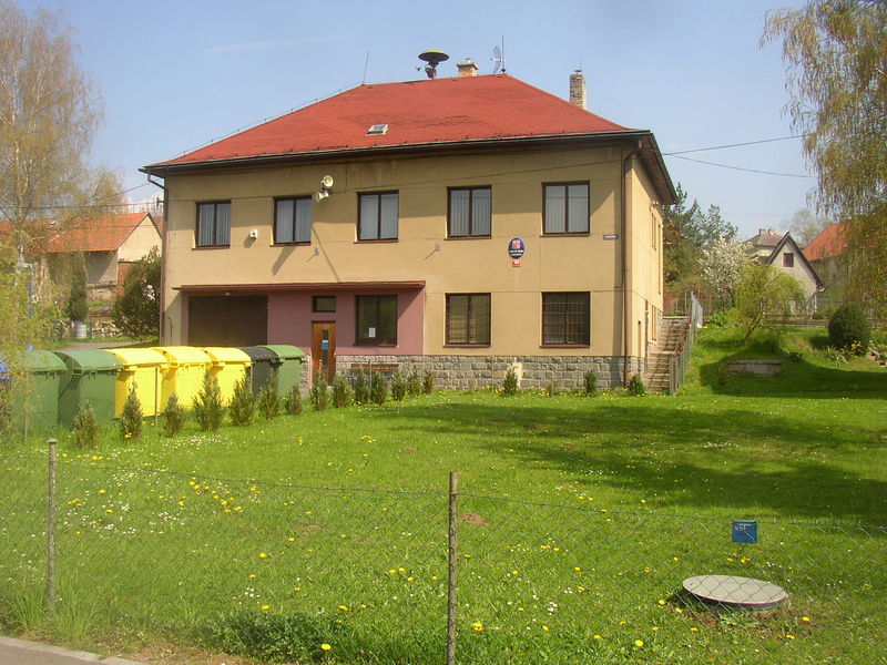 Soubor:Mirosovice PH CZ municipal office 042.jpg