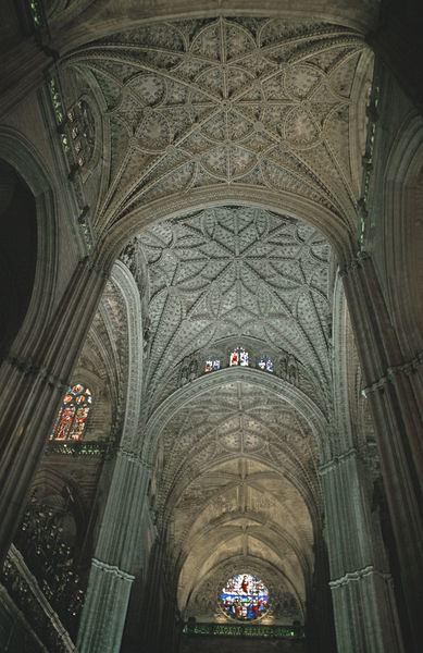 Soubor:Sevilla kathedrale innenansicht.jpg