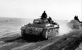 Bundesarchiv Bild 101I-783-0109-11, Nordafrika, Panzer III in Fahrt.jpg