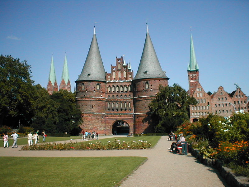 Soubor:Lübeck Holstentor.jpg