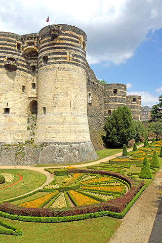 Květinový příkop hradu Angers