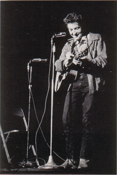 Soubor:Bob Dylan in November 1963.jpg