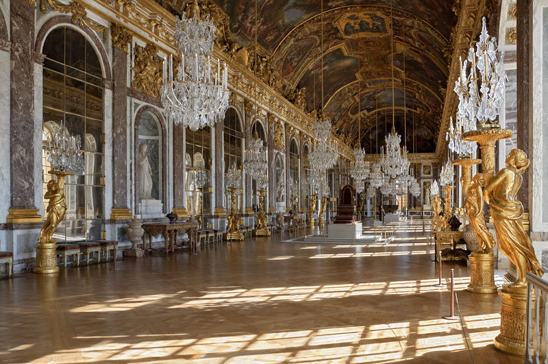 Soubor:Chateau Versailles Galerie des Glaces.jpg