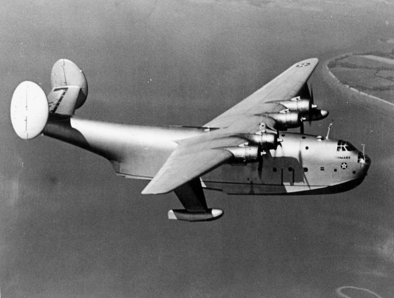 Soubor:Martin XPB2M-1 Mars in flight 1942.jpeg