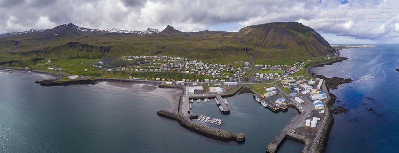 Soubor:1 Ólafsvík aerial pano 2017.jpg