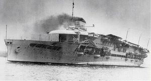 HMS Glorious krátce po přestavbě na letadlovou loď