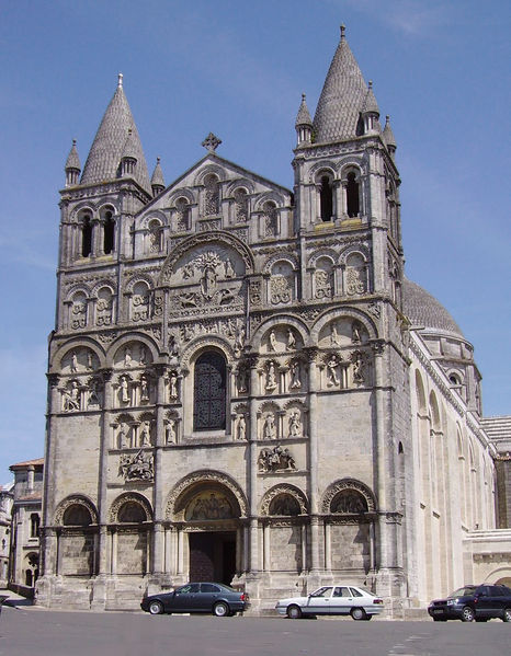 Soubor:Angouleme cathedral StPierre ac.JPG