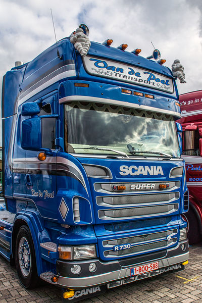Soubor:Scania Van de Poel Transport (9406370351) (2).jpg