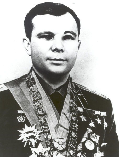 Soubor:Yuri Gagarin (NASA).jpg