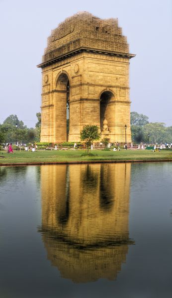 Soubor:India Gate HDR Flickr.jpg