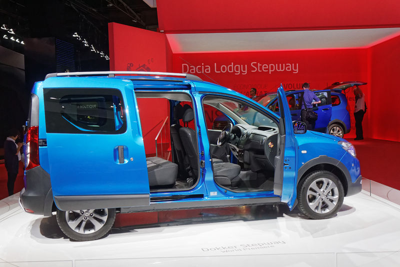 Soubor:Dacia Dokker Stepway - Mondial de l'Automobile de Paris 2014 - 009.jpg