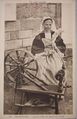 56-Baud-Jeune fille au rouet-vers 1910.JPG