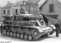 Bundesarchiv Bild 101I-493-3355-23, Bei Rouen, Panzer IV der 12.SS-Pz.Division.jpg